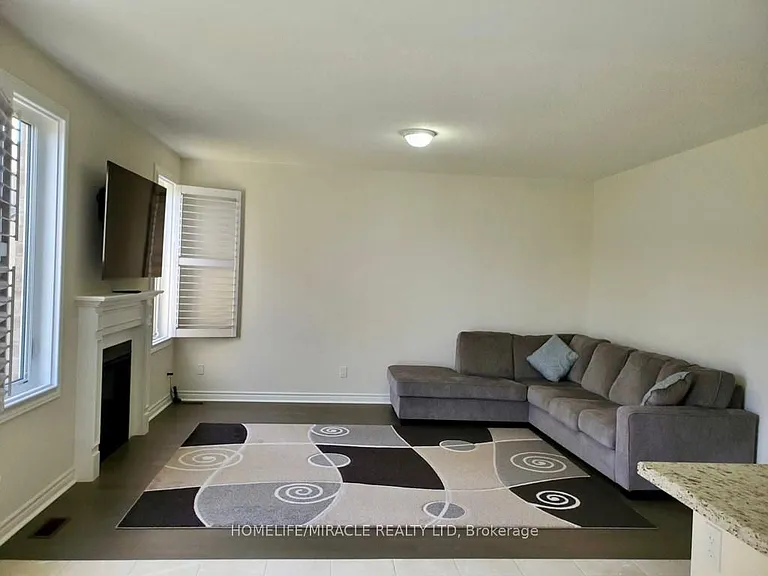 1807 Fosterbrook St — Photo 6