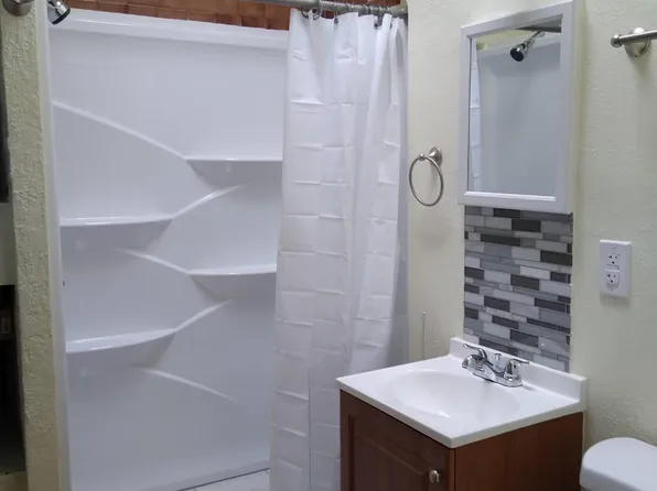 115B Mesa St SE, Albuquerque, NM 87106