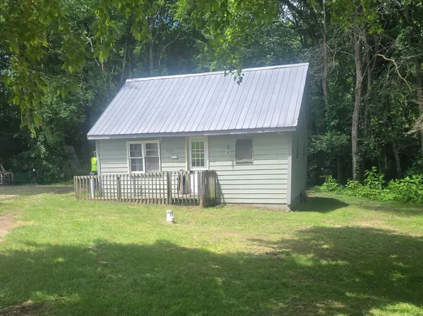 7371 Cedar Lake Rd, Edmore, MI 48829