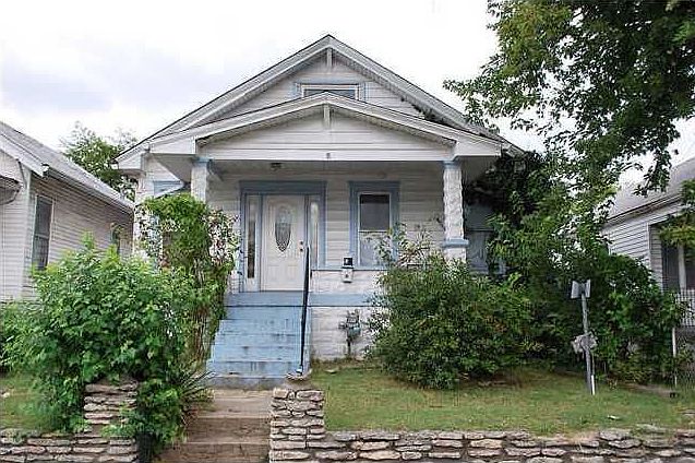 1st image of 202 N 32nd St