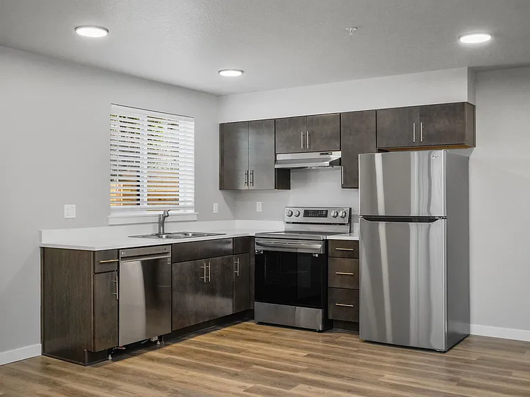 Fisher Park Apartments — Photo 17