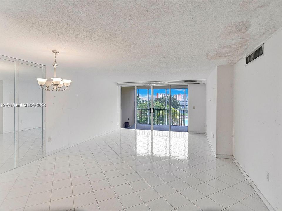 1st image of 1750 NE 191st St #4193