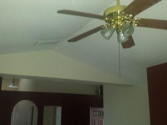 3rd image of 522 Via Verona Ln