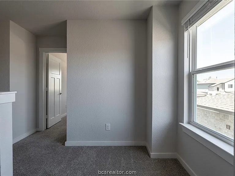 956 Lady Bird Ln — Photo 28