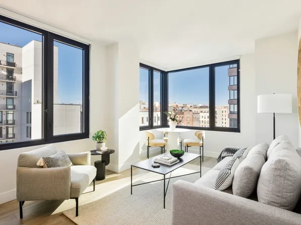 54 Crown Street image 5 of 46