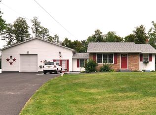 119 W Moorestown Rd, Wind Gap, PA 18091