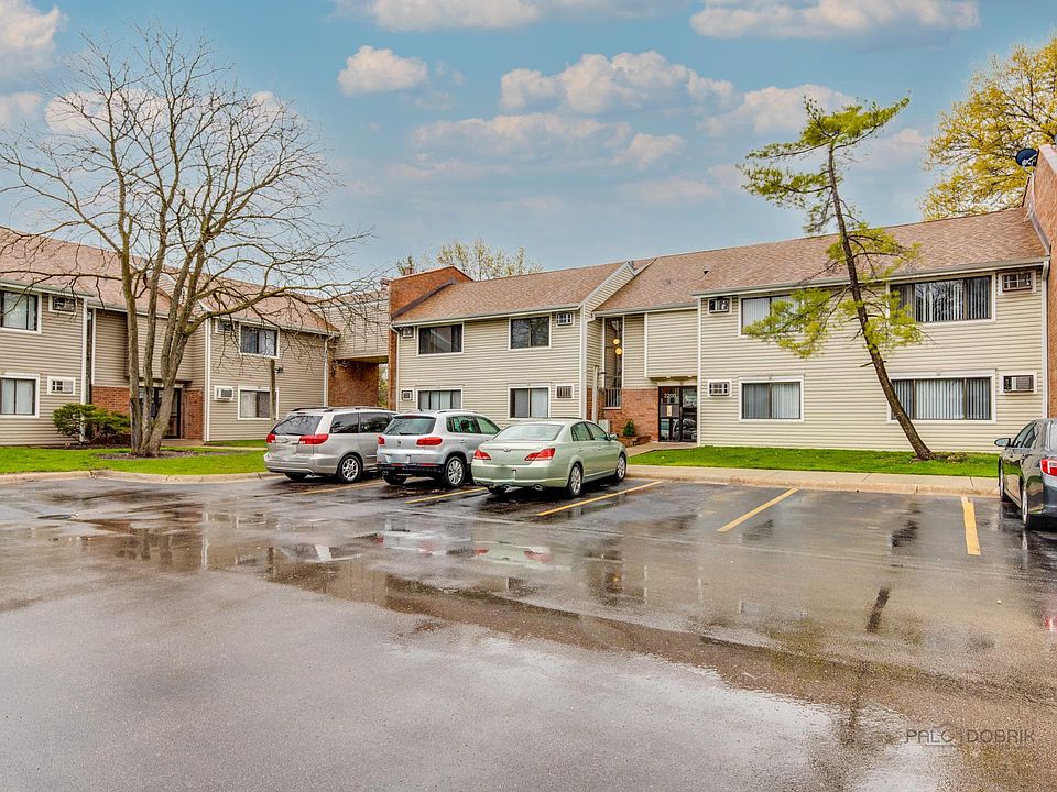 1st image of 2200 Bayside Dr Unit 4