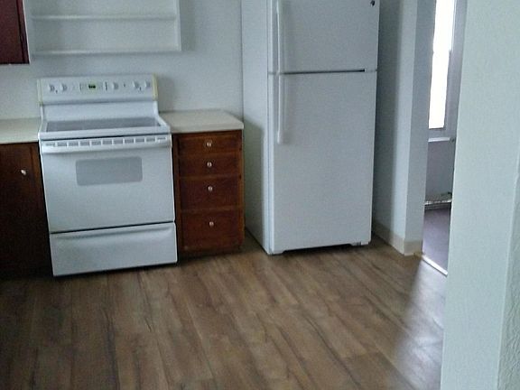 5th image of 204 S Nadine St APT 4