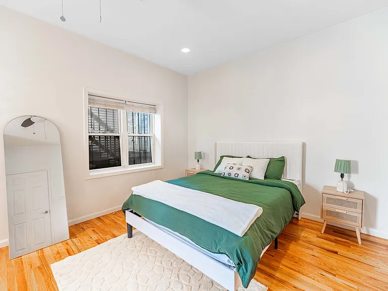 1247 W Ohio St #1 — Photo 13