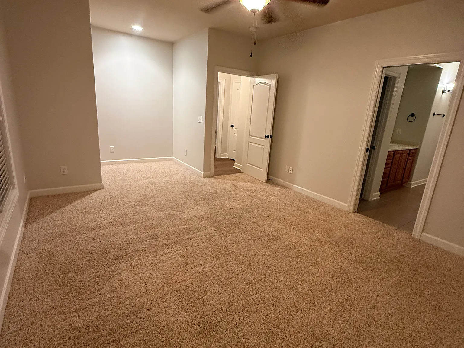 1828 Rushing Wood Dr NW — Photo 2