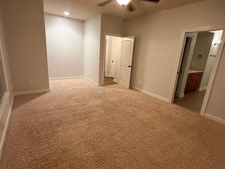 1828 Rushing Wood Dr NW — Photo 2