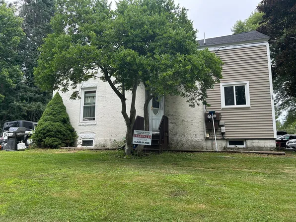 19 Frost Hill Ave #A, Lisbon Falls, ME 04252