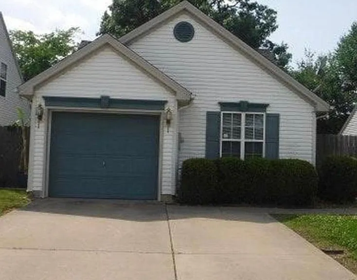 5831 Riverwalk Cir — Photo 1