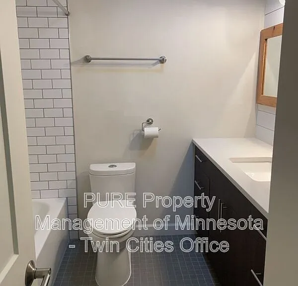 1390 Granada Trl N — Photo 9