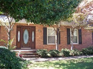 4 Red Forest Ct, Greensboro, NC 27410