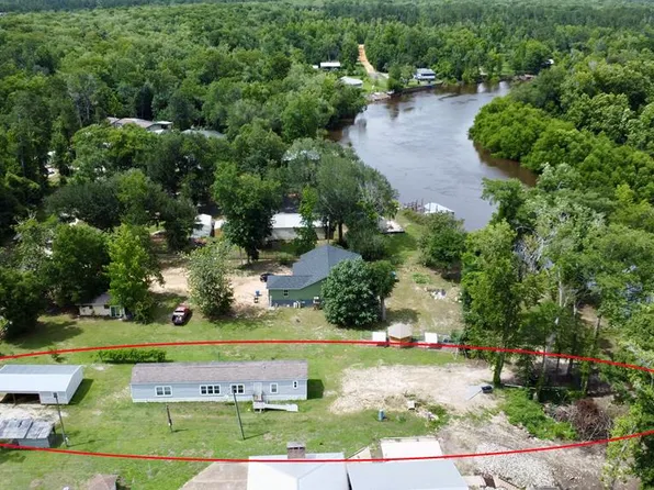 1185 E River Rd, Wewahitchka, FL 32465