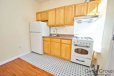 Rented by Genik Group Corp