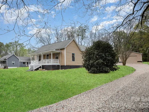 308 Birch St, Lowell, NC 28098