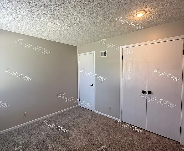 6702 W 150th St #1 — Photo 14