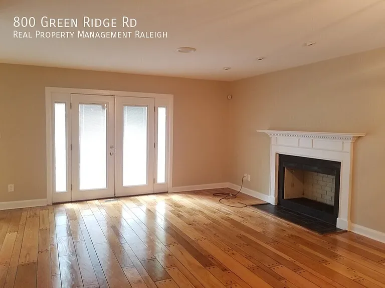 800 Green Ridge Dr — Photo 6