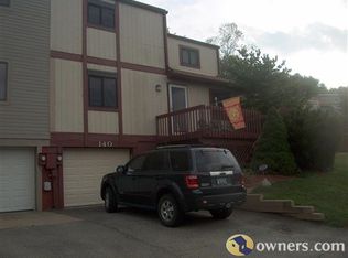 140 Sugar Maple Cir, Washington, PA 15301