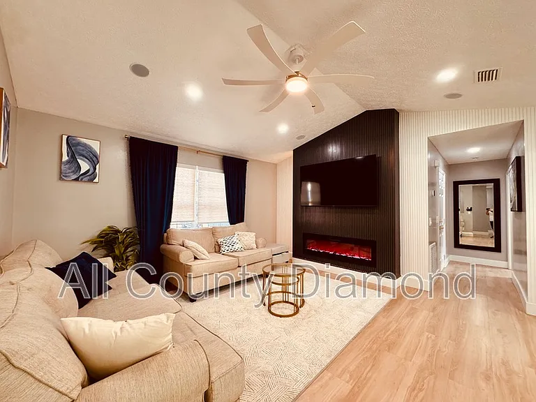 127 Heather Dr — Photo 12