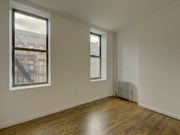 3rd image of 411 W 48th St APT 4FW