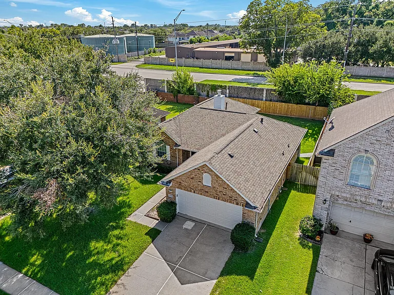 12918 Stratford Mill Ln — Photo 33