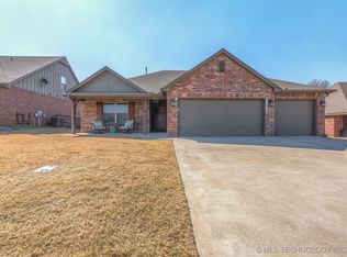26670 E 143rd St S, Coweta, OK 74429