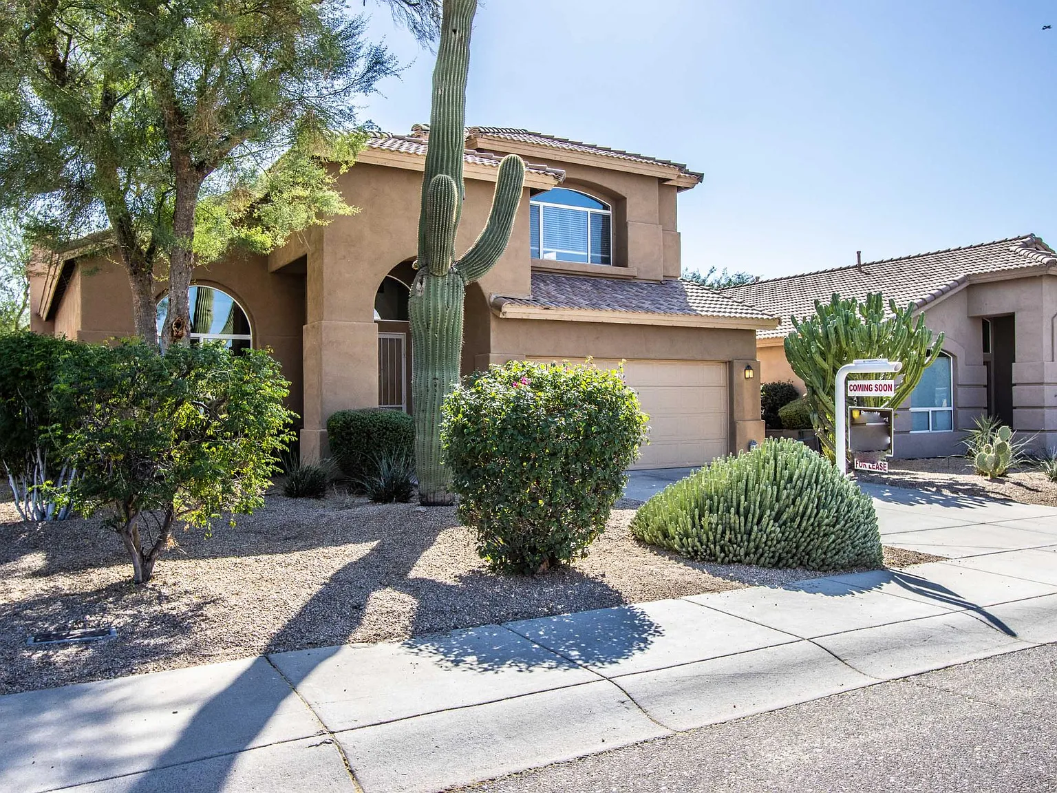 4 bed, 3.5 bath, 2650 sqft, $3,499 — Photo 2
