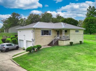 54 Taylor Dr, New Martinsville, WV 26155