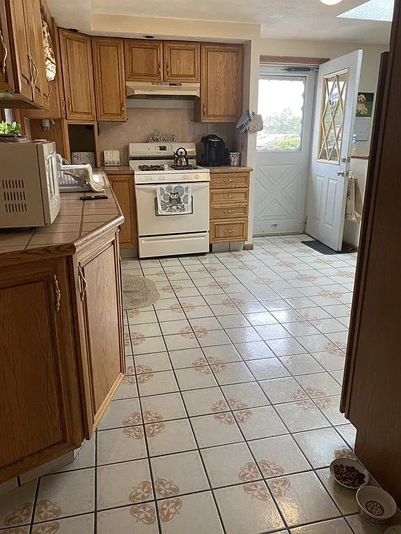 1 bed, 1400 sqft, $900 — Photo 2