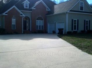 5688 Crooked Creek Dr, Ooltewah, TN 37363