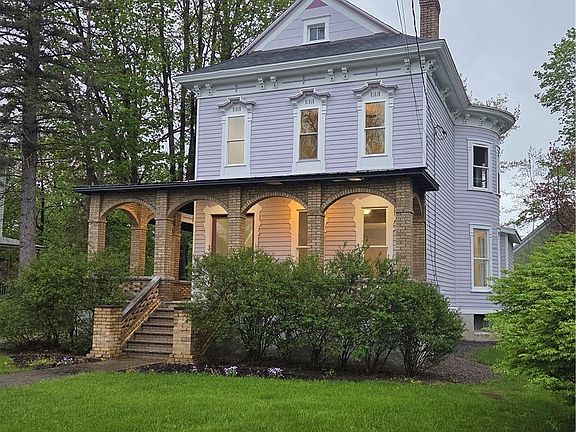 3rd image of 317 Broad St