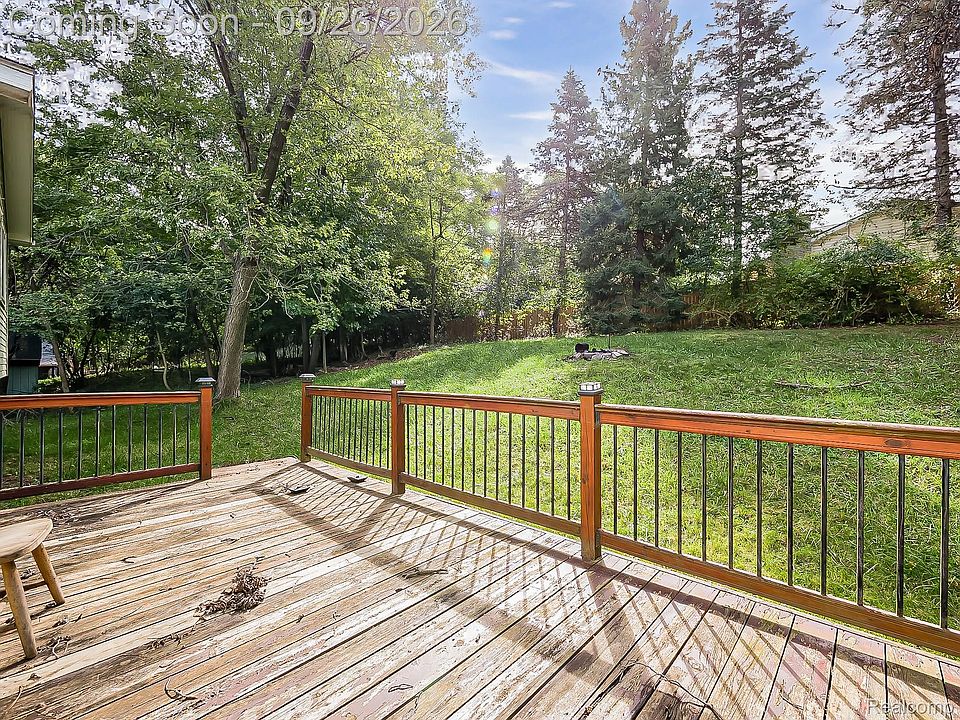 6995 Leytonstone Blvd, photo 25