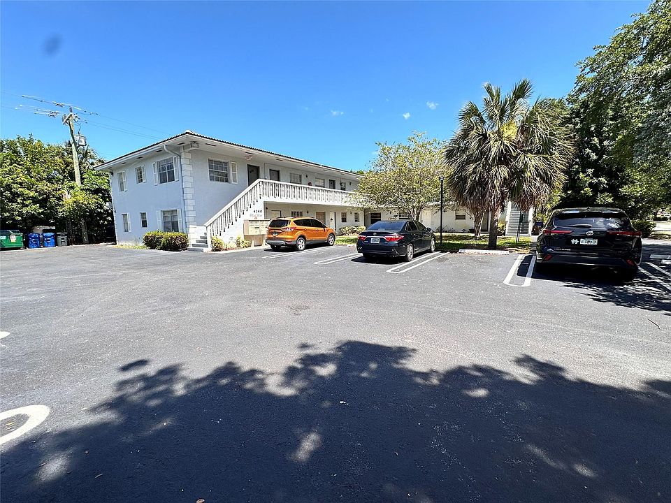 1st image of 4140 Woodside Drive #106
