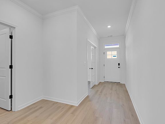 5th image of 180 Hunter Ridge Dr Lot 14