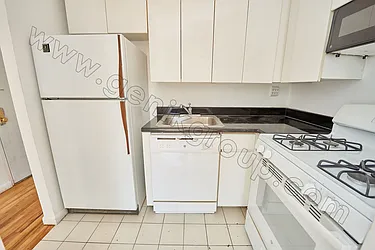 Rented by Genik Group Corp