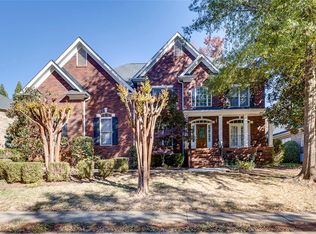 516 Foxcroft Rd, Greenville, SC 29615