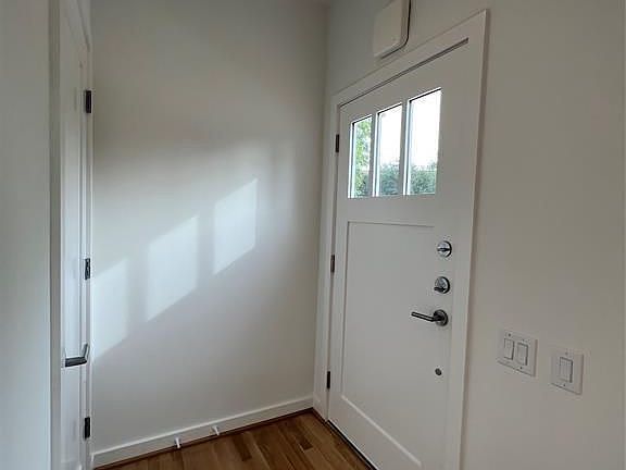2nd image of 1401 Branard St Unit B