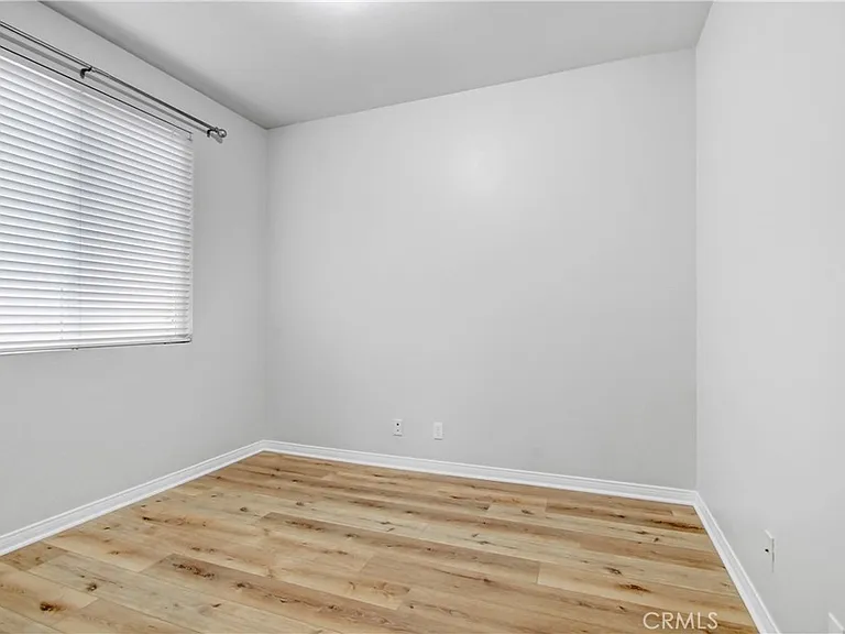 2 Vinewood Ln — Photo 13