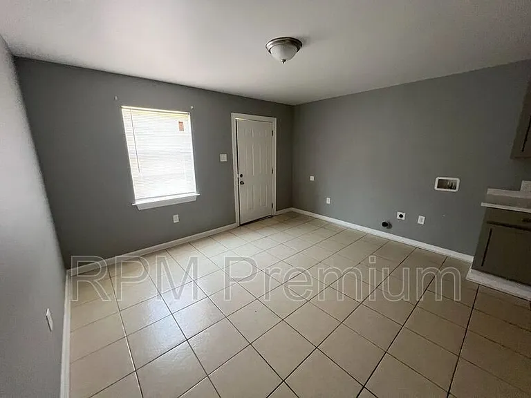 5143 Baker Blvd #B — Photo 5