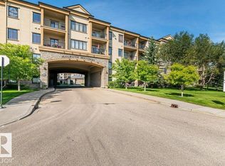 160 Magrath Rd NW #302, Edmonton, AB T6R3T7