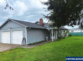 390 W C St, Lebanon, OR 97355
