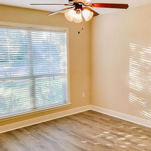 8860 Turf Creek Dr — Photo 2