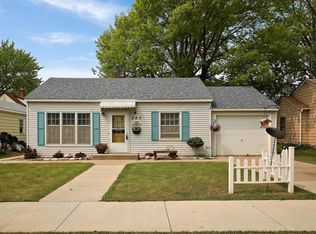 307 7th Ave E, Shakopee, MN 55379