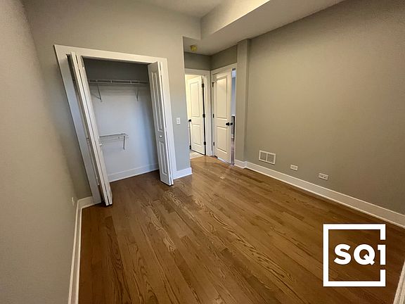 4th image of 4405 N Seeley Ave #4409-2A