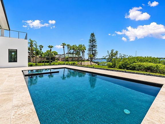 5th image of 3316 SE RIVER VISTA Court