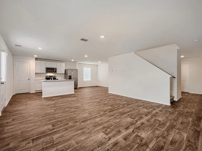 5721 Bailey Downs — Photo 3