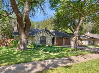 8410 Dixon Dr, Austin, TX 78745